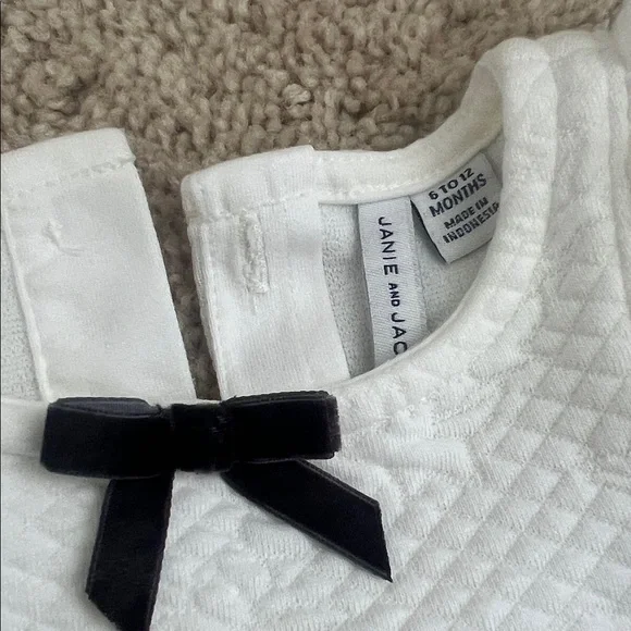 6-12 Month Janie and Jack Baby Quilted Matching Set. Gently used. - Picture 3 of 7